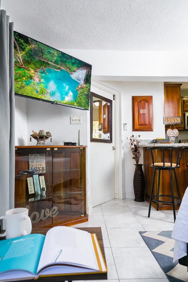 Quaint Mini-Mystic Studio! Ocho Rios Exterior photo